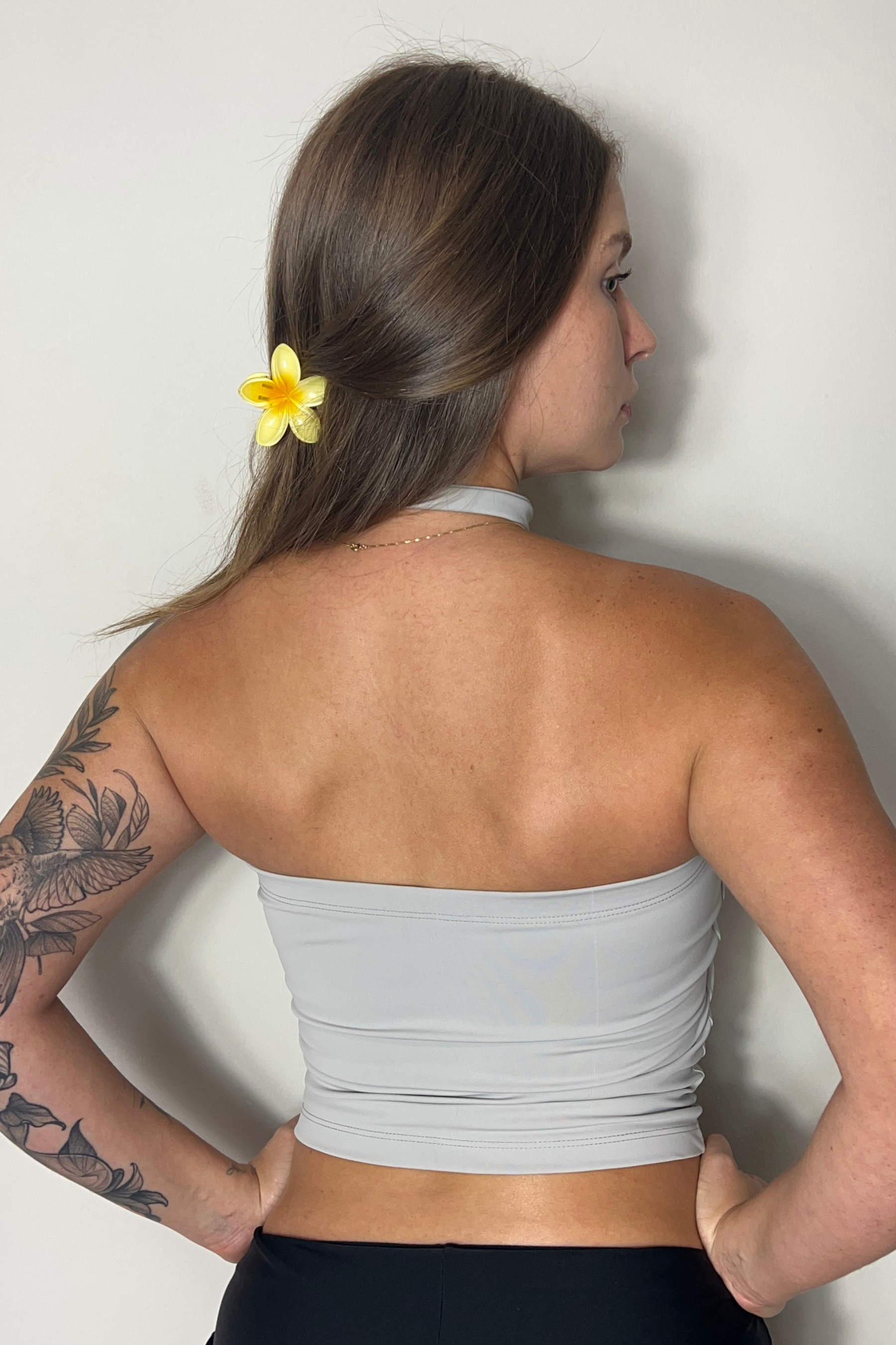 Tube Top com Acessório de Pescoço Cinza