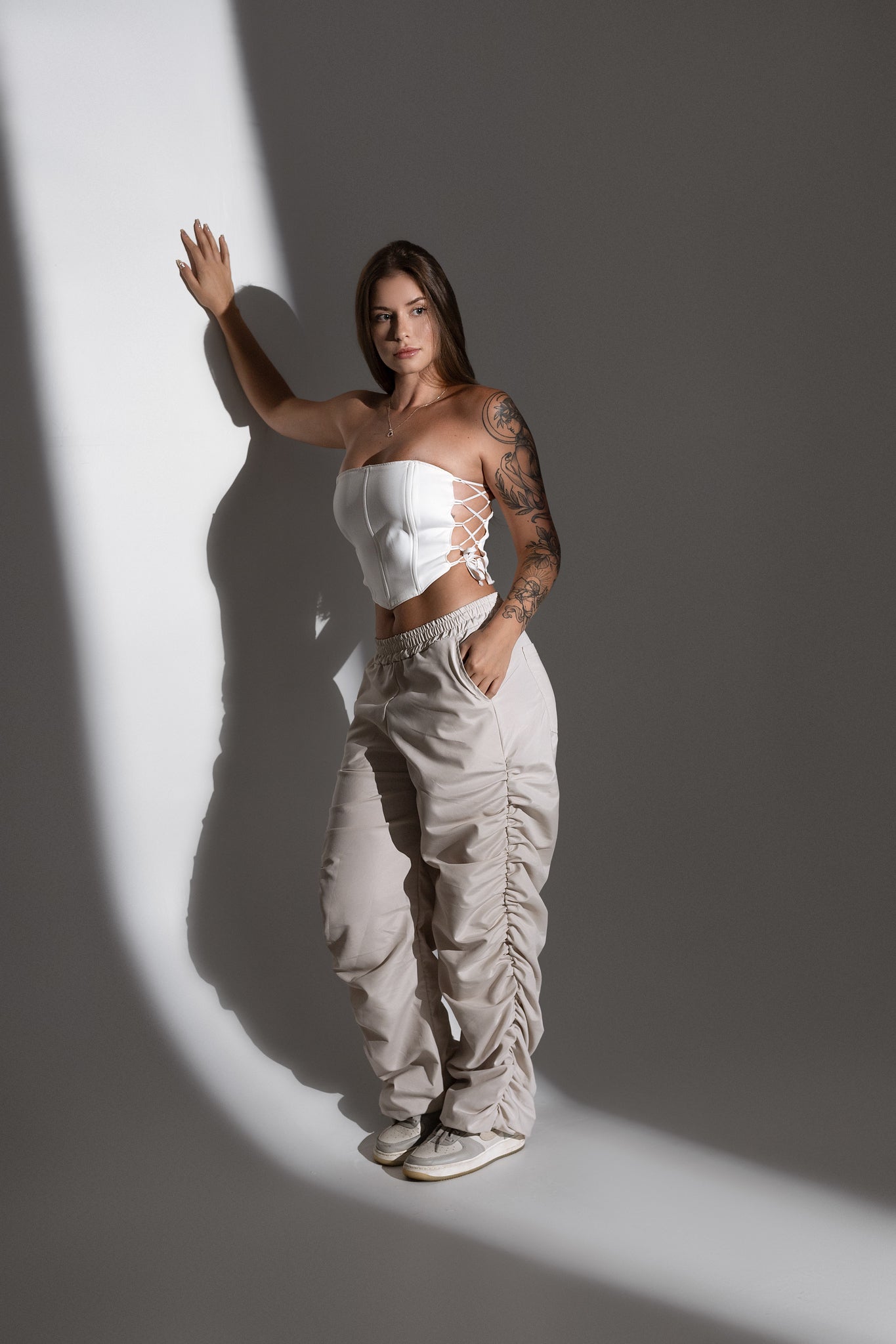 Calça Tactel Nude com Franzido Lateral
