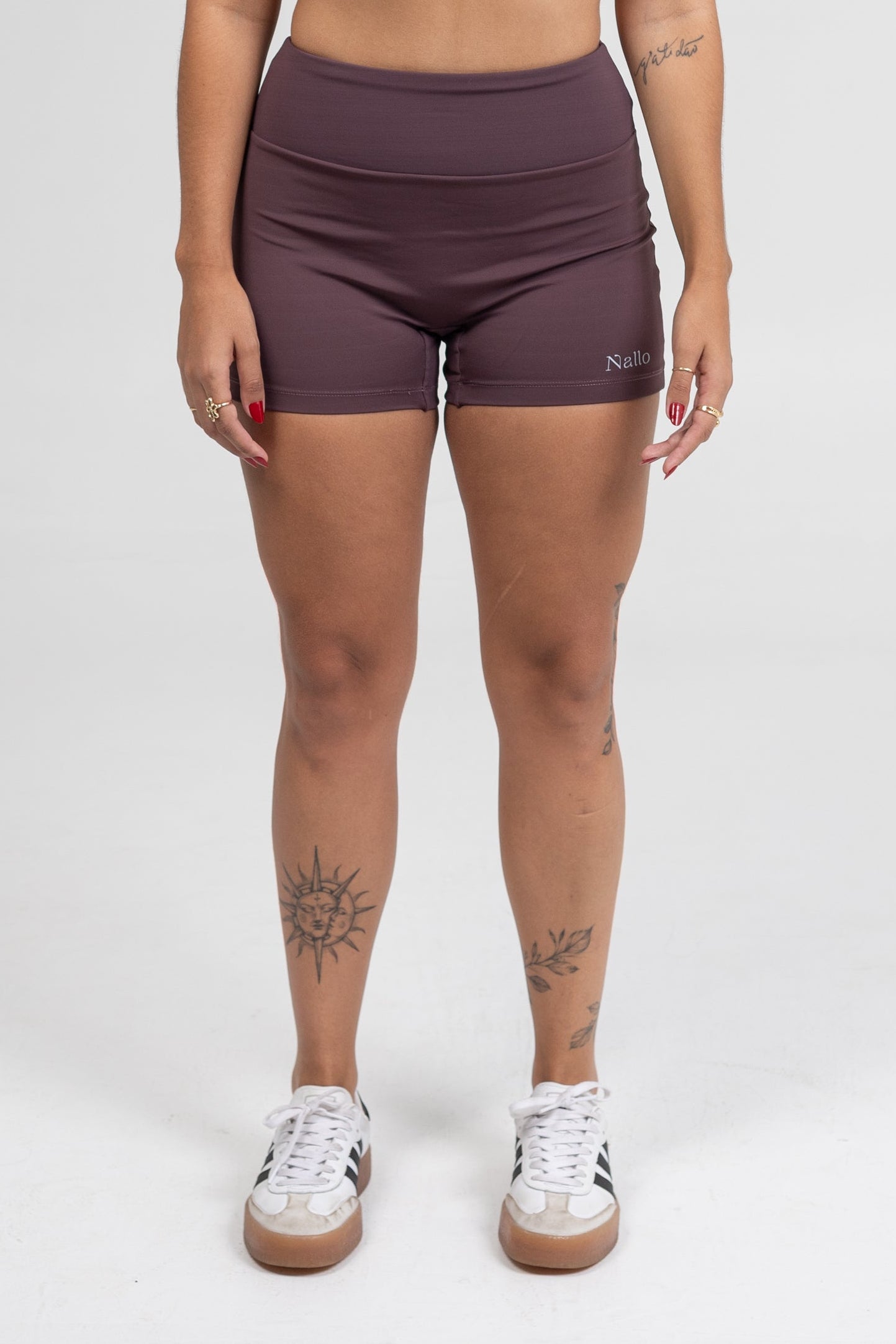 Short Fitness Marrom