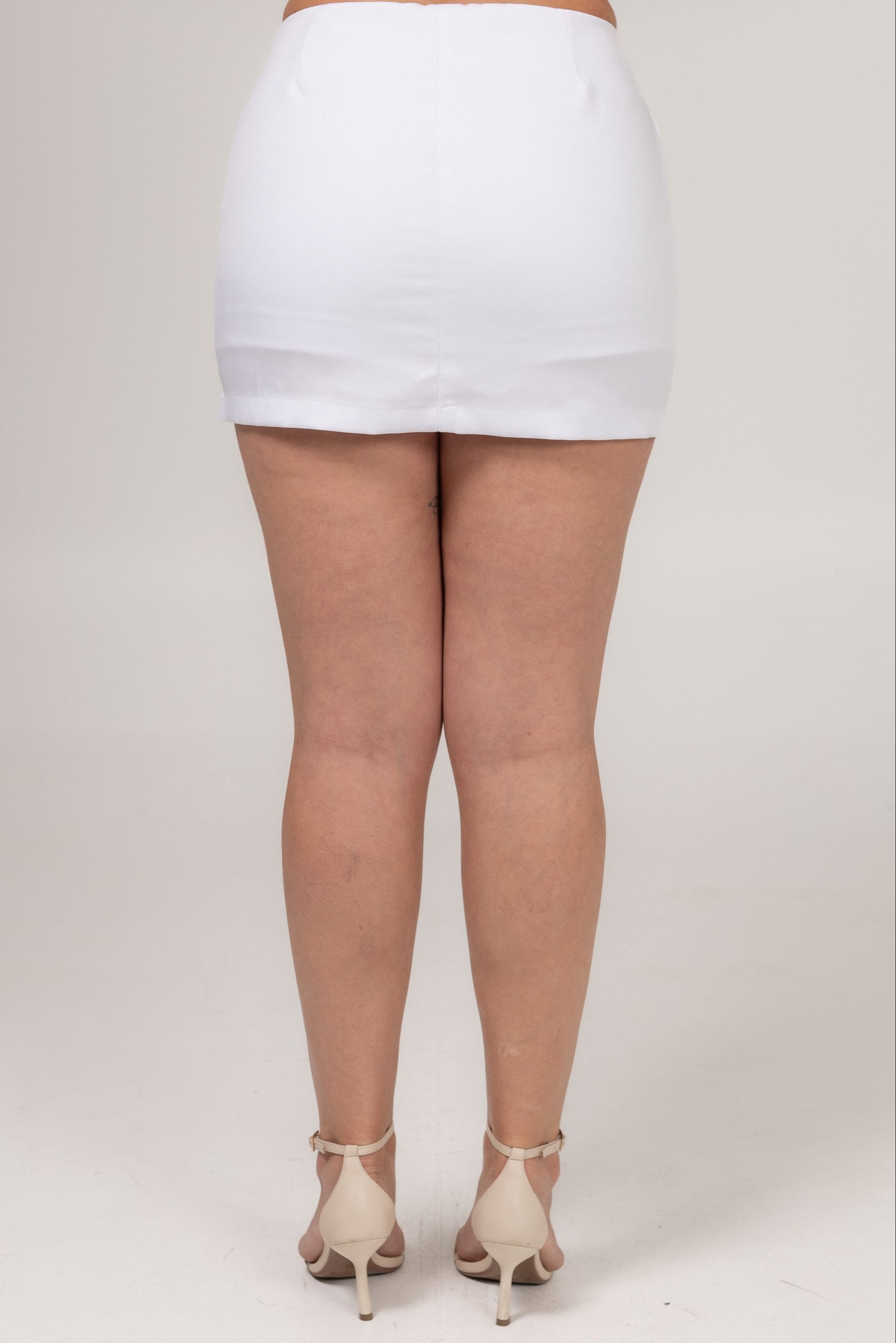 Short Saia Branco