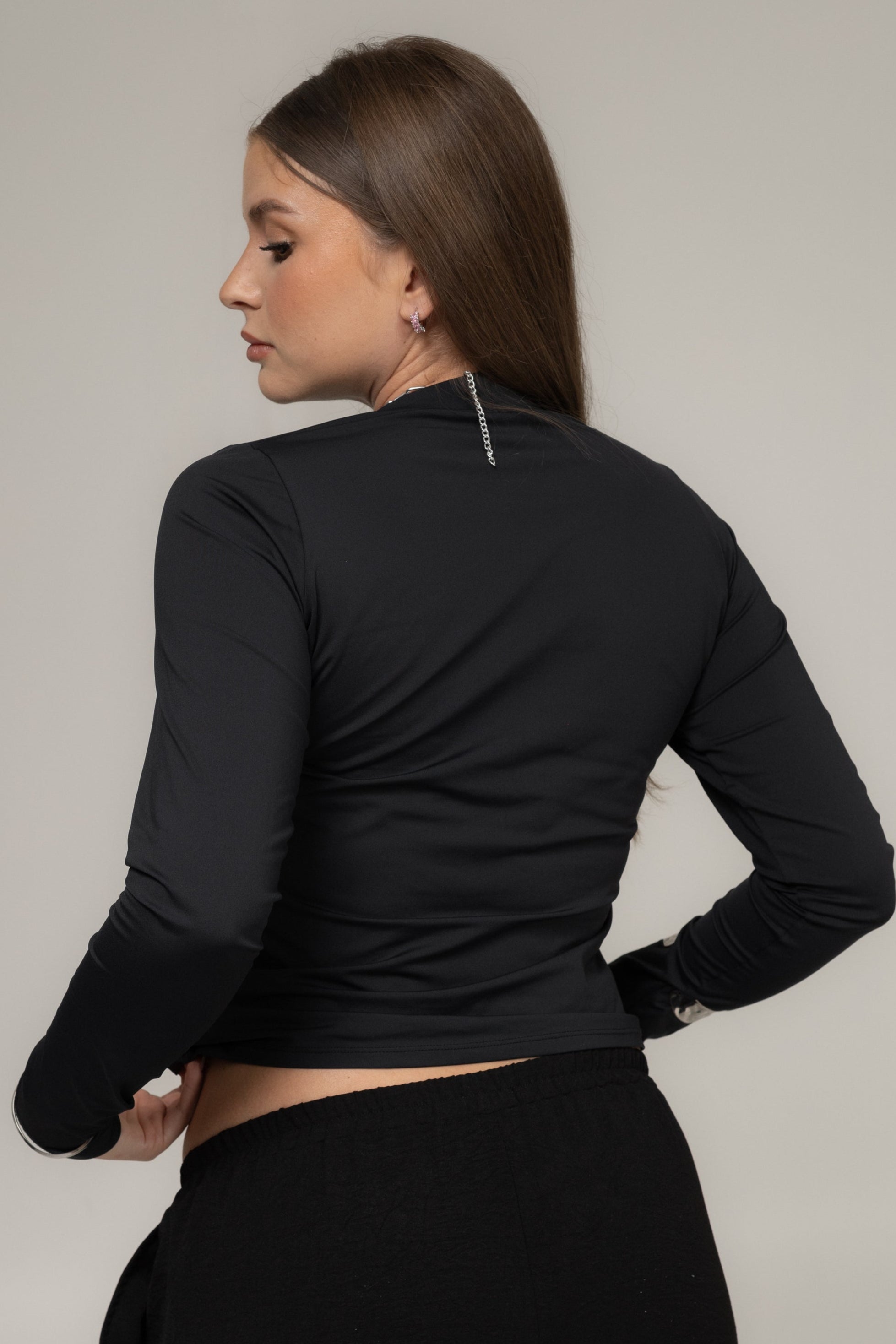 Blusa Manga Longa Preta em Poliamida