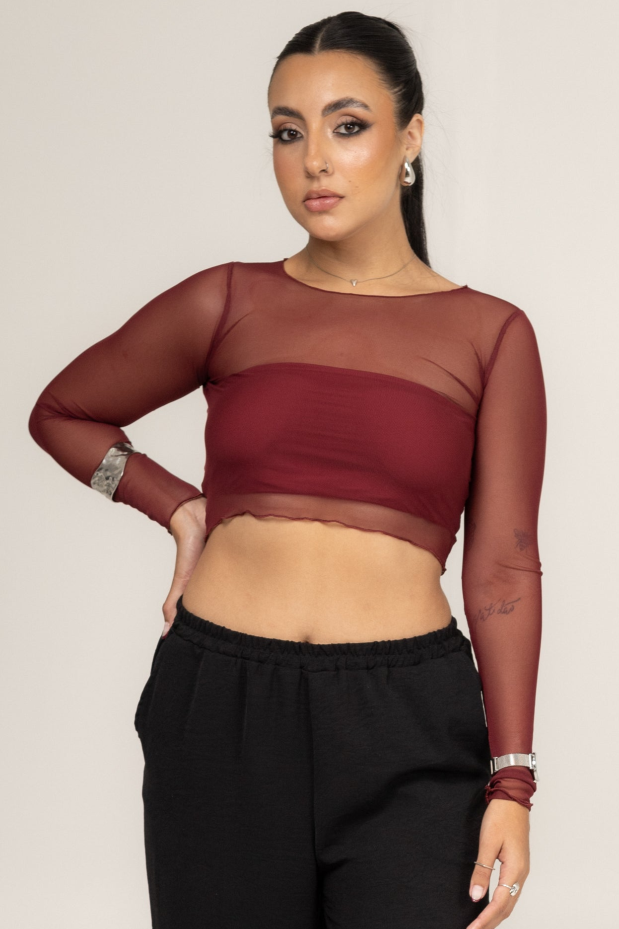 Cropped Tule Bordô