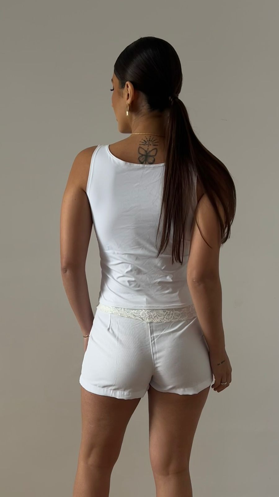 Short Curto Branco Alfaiataria